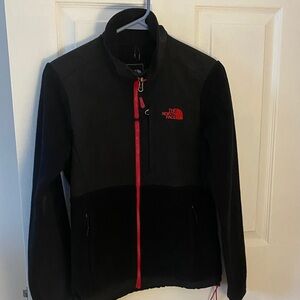 Women’s north face